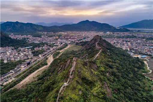 土地违法行为需要追究刑事责任的追诉时效是多少-摄图网