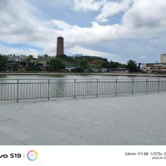 省直辖县澄迈县金江镇城东片区王宅村金湖里美食城项目合作开发