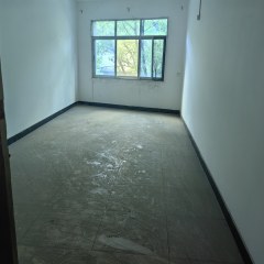 德兴市银城街道武安路社区居民委员会武安路社区银城中路299号三楼单间出租