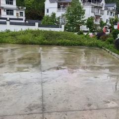 德兴市昄大乡泸口村民委员会泸口村54㎡停车场地出租