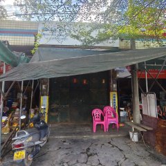 省直辖县屯昌县南坤镇黄岭墟黄新二路62号旁44㎡铺面（原杂货店）