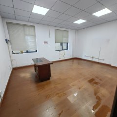 德兴市银城街道武安路社区居民委员会银城中路348号20㎡空置办公室出租
